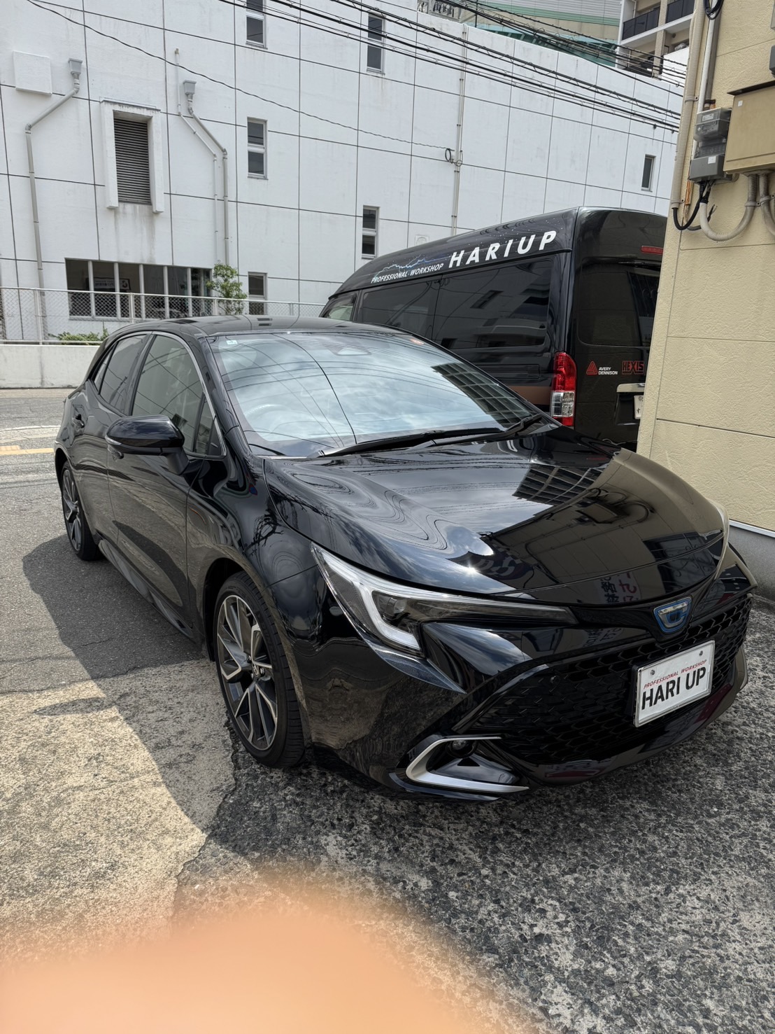 トヨタ　カローラスポーツ　カーフィルム